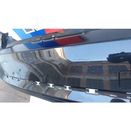 [GYÁRI ÚJ] BMW F34 LCI GT HÁTSÓ LÖKHÁRÍTÓ FÉNYEZVE FEKETE 7477801