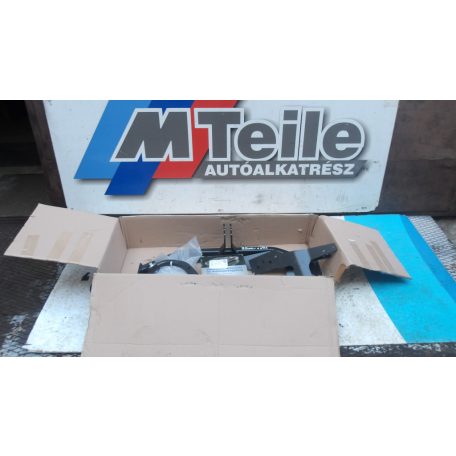 [GYÁRI ÚJ] HYUNDAI H-1 VONÓHOROG BRINK 396300