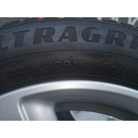 ÁR / GARNITÚRA [GYÁRI BONTOTT] MINI LA wheel 5 Star Air Spoke 140 - 16' FELNI | 205/60R16 92H TÉLI GUMIKKAL