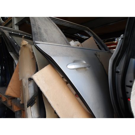 GYÁRI BONTOTT BMW E60/61 AJTÓK ELSŐ/HÁTSÓ