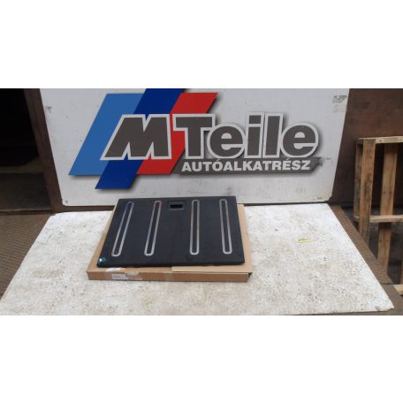 (GYÁRI ÚJ) BMW G21/G81 CSOMAGTÉR TÁLCA  7473727