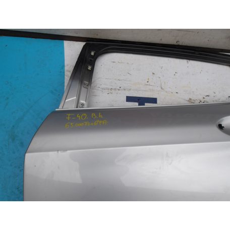 [GYÁRI BONTOTT]BMW F40 BALH HÁTSÓ AJTÓ