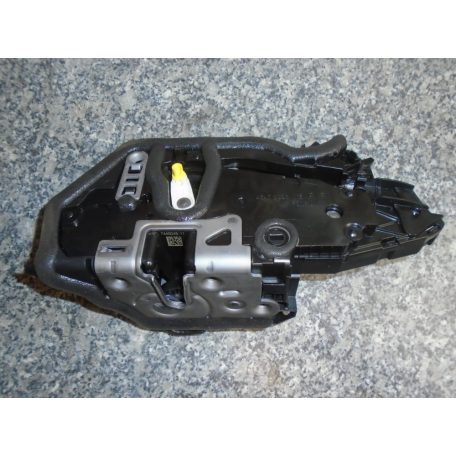 [GYÁRI ÚJ] BMW - AJTÓ ZÁR ; BAL HÁTSÓ - 1-ES ; 3-AS ; M3 ; 4-ES ; X1 ; I4 - F40 ; G20+LCI ; G21+LCI ; G80 ; G81 ; G26 ; U11 ; G26 