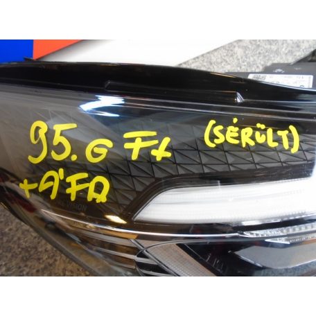 [GYÁRI HASZNÁLT, sérült] Renault Captur Jobb oldali LED fényszóró , trafóval / Háza sérült!