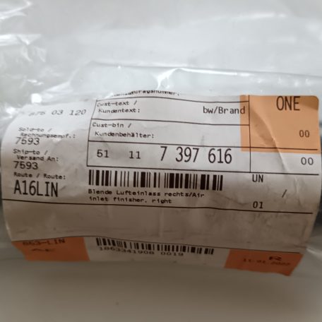 (GYÁRI ÚJ) BMW Lökhárító záróelem jobb oldali 3-as E30 LCI / E31 LCI