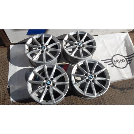 [GYÁRI BONTOTT] BMW FELNI F48/F39 X1/X2 STYLE 560 7JX17 ET52 6856061