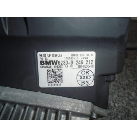 [GYÁRI BONTOTT] BMW - HEADUP DISPLAY KIJELZŐ -  5-ÖS / F10 + LCI  , F11 + LCI