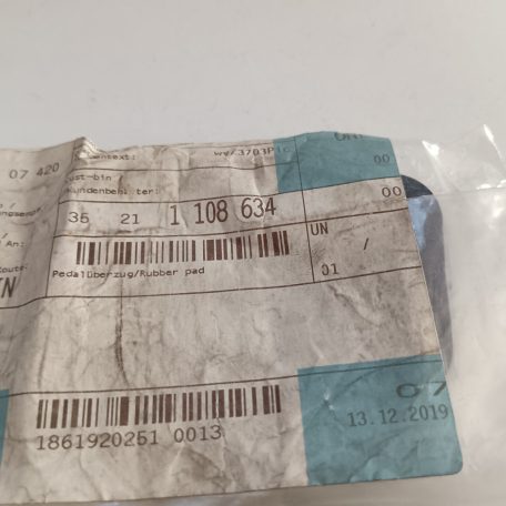 (GYÁRI ÚJ) BMW Kuplung pedálgumi 1-es E81 / E82 / E87+LCI / E88  / F20+LCI / F21+LCI / 2-es F22+LCI / F23+LCI / F87 M2+LCI / 3-as E46 / E90+LCI / E91+LCI / E92+LCI / E93+LCI / F30+LCI / F80 M3+LCI 