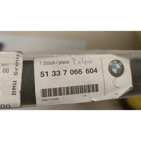 (GYÁRI ÚJ) BMW Díszléc jobb első ajtó 1-es sorozat E87+LCI