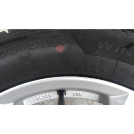 (ÁR/DB)[GYÁRI ÚJSZERŰ] HYUNDAI TUCSON TÉLI FELNI 7JX17 ET45  KH04 7017 HANKOOK 215/60R17 DOT2219 6.24mm