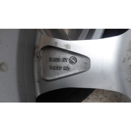 (ÁR/DB)[GYÁRI ÚJSZERŰ] HYUNDAI TUCSON TÉLI FELNI 7JX17 ET45  KH04 7017 HANKOOK 215/60R17 DOT2219 6.24mm