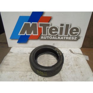   1 db / HASZNÁLT - Pirelli PZERO 245/45R19 - 102Y - dot:1419 - 4mm -  RFT - defekttűrő 