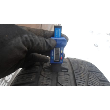 (2DB) ÁR/DB GYÁRI HASZNÁLT TÉLI GUMI PIRELLI SOTTOZERO 245/45R19 DOT3312 6.4mm