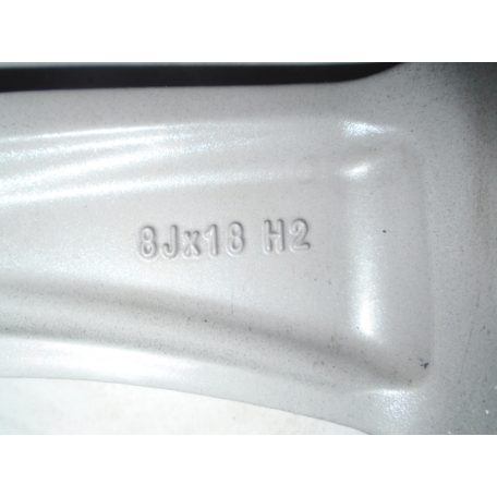 [SÉRÜLTEK!] BMW LM Rad V-speiche 485 - 18" (8x18 ET:57) - 2-es sorozat (F45 Avtive Tourer+LCI/F46 Gran Tourer+LCI)