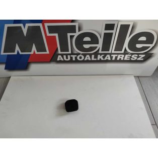   (GYÁRI ÚJ) BMW Isofix burkolat 1-es E81 / E82 / E87+LCI / E88 / F20+LCI / 3-as E90+LCI / E91+LCI / X1 E84