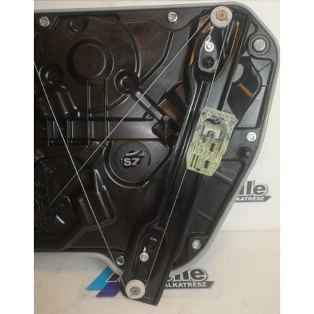 [GYÁRI ÚJ] BMW - ABLAKEMELŐ PANEL - BAL OLDALI HÁTSÓ - 1-ES / F40 - | 51 33 7465247 |