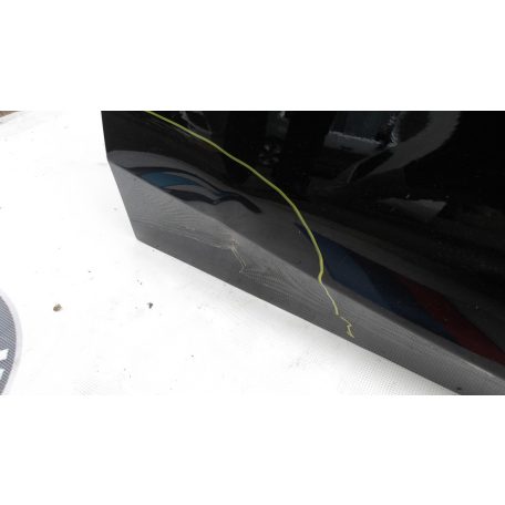 [GYÁRI BONTOTT] BMW F40 JOBB ELSŐ AJTÓ