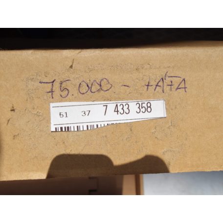 [GYÁRI ÚJ] BMW JOBB KIS ABLAK | 4-ES F32+LCI | 51 37 7433358