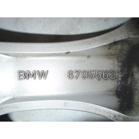 BMW LM Rad V-Speiche 372 (7,5x18 ET:49) - 1-es sorozat (E81/E87 LCI/E88/E82)