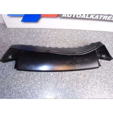 [BONTOTT, SZÉP ÁLLAPOTÚ] BMW HÁTSÓ ALSÓ BURKOLAT  E63 / M6  /  E64 / M6