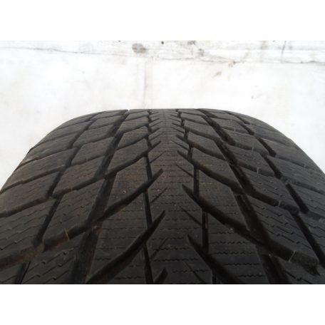 [HASZNÁLT] NOKIAN - WR SHOWPROOF P (téli) - 245/40R19  98V ,  dot: 4021 / 9mm 
