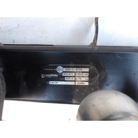 [GYÁRI BONTOTT / HÁZSÉRÜLT] BMW VONÓHOROG | 4-ES G26 | 9491532