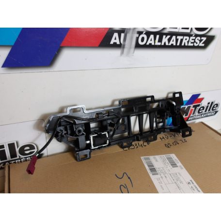 [GYÁRI ÚJ] BMW BAL OLDALI CSOMAGTÉR ROLÓ TAKARÓ MŰANYAG 5-OS G61/G99 |5A7C6E3|