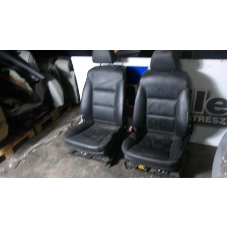 [GYÁRI BONTOTT] BMW E61 FEKETE BŐR BELSŐ