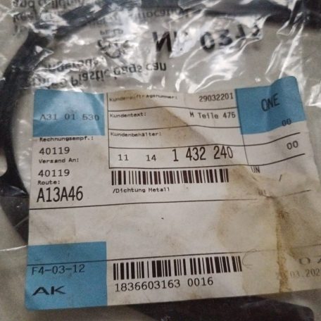 (GYÁRI ÚJ) BMW Tömítés 