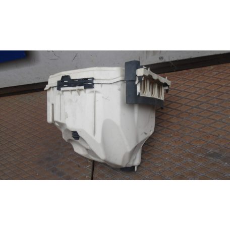  [GYÁRI BONTOTT] BMW E87 E BOX