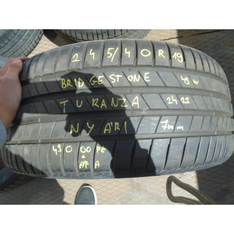 ÁR / db [ÚJ DEMO] BRIDGESTONE - TURANZA | 245/40R19 | 49W; (NYÁRI) (2422) | 7mm