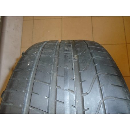 ÁR/DB! [GYÁRI HASZNÁLT] 2 db - NYÁRI GUMI - PIRELLI - PZERO - 255/35R18 - 90Y - RSC DEFEKT TŰRŐ - DOT: 0517 - 5,6mm 